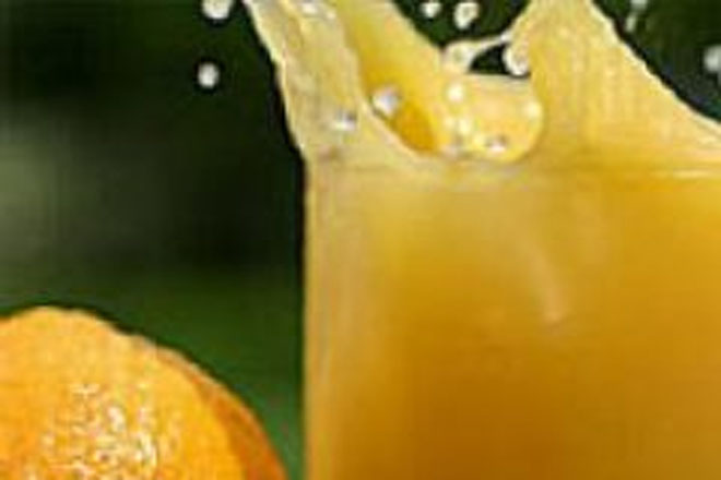 Azərbaycanda 3 min litrdən çox saxta sərinləşdirici içkilər məhv edilib