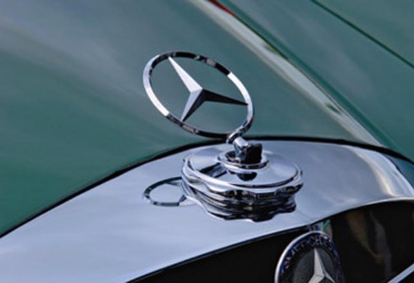 "Mercedes-Benz"in mənfəəti 2025-ci ildə iki dəfədən çox azalıb