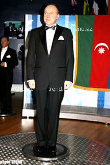 Madam Tussonun mum fiqurlar muzeyində Heydər Əliyevin fiquru nümayiş edilib