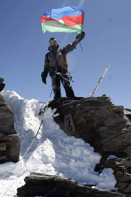 Alpinist İsrafil Aşurlu: "Azərbaycan özünün ilk "səkkizminliyini" əldə etdi"