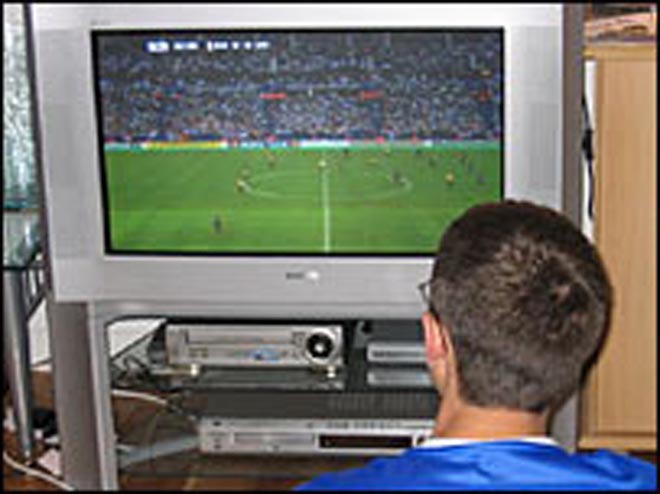 Azərbaycanda rəqəmsal yayıma keçidlə əlaqədar analoq televizorların idxalı məhdudlaşdırılacaq