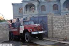 Bakıda kanalizasiya sisteminin növbəti dəfə sıradan çıxması nəticəsində evlər su altında qalıb (fotosessiya)
