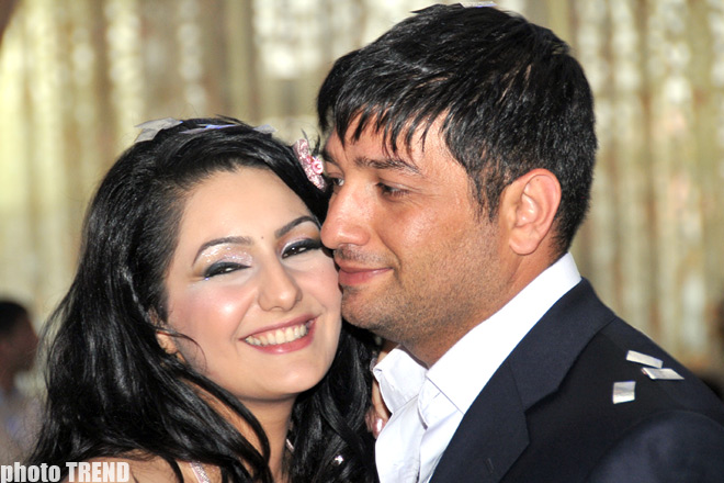 Rejissor Kənan M.M-in həyat yoldaşı müğənni Aygün Şükürova şou gündəmini silkələdi