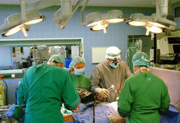 Azərbaycanda anadangəlmə ürək qüsurundan əziyyət çəkən 15 körpə əməliyyat olunacaq
