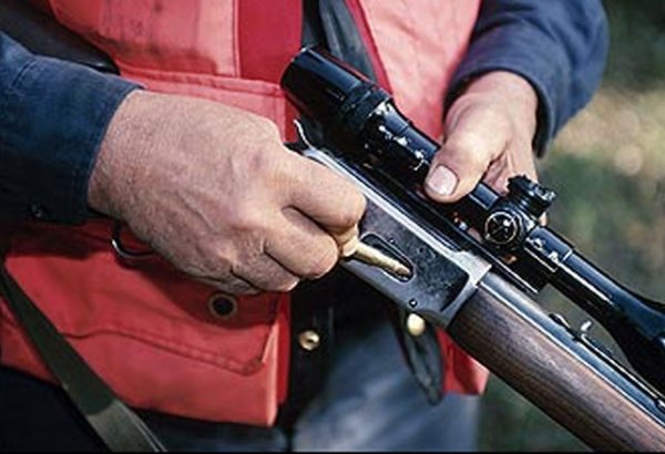 Azərbaycan Küveytdə idman ovçuluğu yarışında təmsil olunur