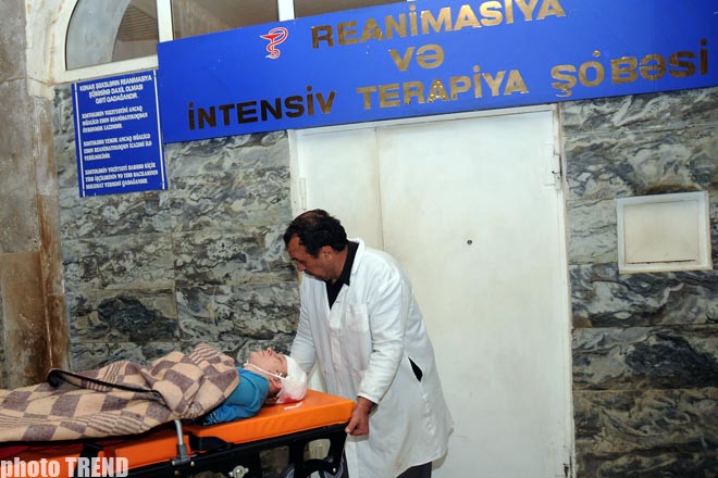 Bakıda yaşayış binasında baş verən partlayış zamanı üç nəfər həlak olub, altı nəfər yaralanıb - fotosessiya