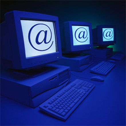 Azərbaycanda şagirdlər evdə filtrasiyalı internetdən istifadə edəcəklər