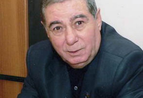Müxalifət Əkrəm Əylisli məsələsində Xora qoşulmaq istəmir