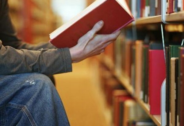 Azərbaycanda danışıq lüğəti hazırlanarkən hansı təbəqənin danışığı əsas götürüləcək?