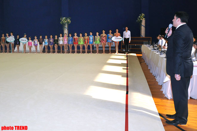 Bədii gimnastika üzrə Bakı birinciliyinə start verilib (video)