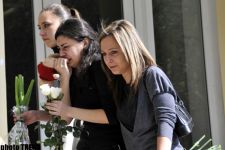 Bakı Neft Akademiyasında baş vermiş faciənin qurbanları ilə vidalaşır - FOTOSESSİYA