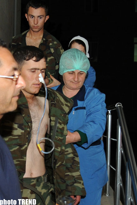 Azərbaycanın hərbi hissələrinin birində əsgərlər arasında zəhərlənmə baş verib (ƏLAVƏ OLUNUB - 3 – qida məhsullarının laborator ekspertizası aparılır) - FOTOSESSİYA