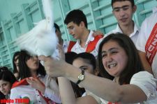 Azərbaycanın orta təhsil müəssisələrində son zəng çalındı - FOTOSESSİYA