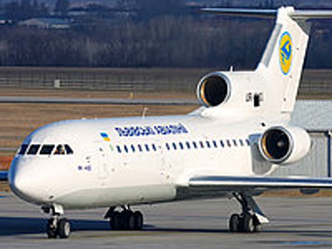 Kiyev-Gəncə aviareysi açıldı