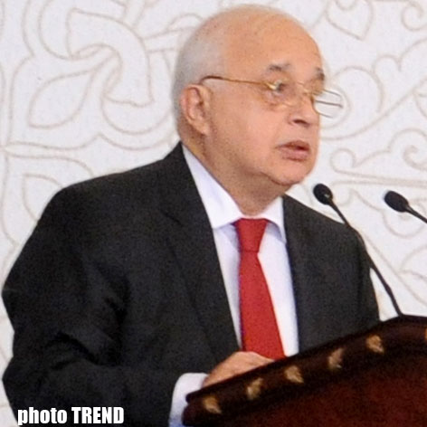 Elçin Əfəndiyev: Azərbaycan savadsızlığın tamamilə ləğv olunduğu ölkələr sırasına daxil olub