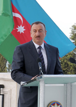 Azərbaycan Ordusu hazır olmalıdır ki, Ali Baş Komandanın əmri ilə öz doğma torpaqlarını azad etsin - Prezident İlham Əliyev