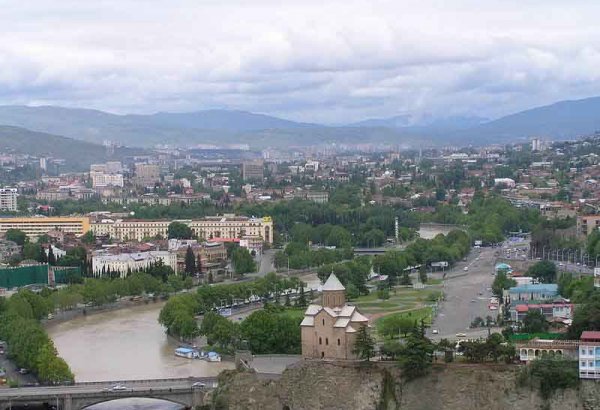 Gürcü məmurlar vəzifələrini tərk edirlər