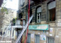 Azərbaycan paytaxtında yaşayış evində baş verən yanğın söndürülüb, xəsarət alan yoxdur (ƏLAVƏ OLUNUB)