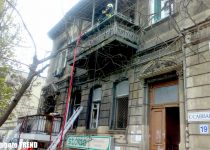 Azərbaycan paytaxtında yaşayış evində baş verən yanğın söndürülüb, xəsarət alan yoxdur (ƏLAVƏ OLUNUB)