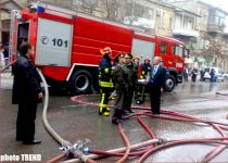 Azərbaycan paytaxtında yaşayış evində baş verən yanğın söndürülüb, xəsarət alan yoxdur (ƏLAVƏ OLUNUB)