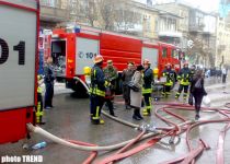 Azərbaycan paytaxtında yaşayış evində baş verən yanğın söndürülüb, xəsarət alan yoxdur (ƏLAVƏ OLUNUB)