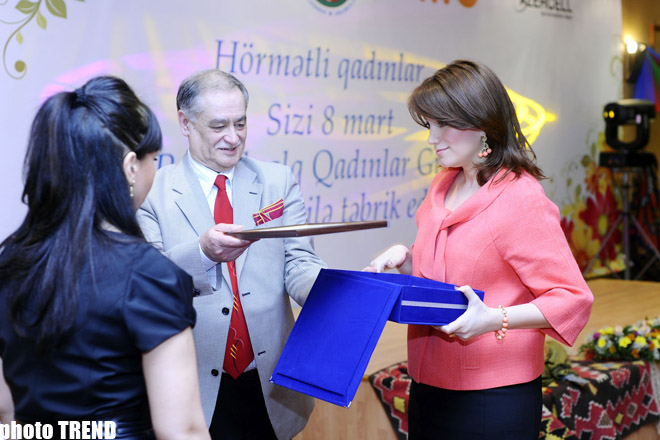 Azərbaycanın birinci xanımı Mehriban Əliyeva "Qadın və inkişaf" mükafatı ilə təltif olunub (ƏLAVƏ OLUNUB-2)(FOTO)