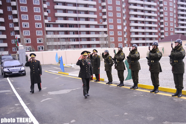 Azərbaycan Daxili Qoşunlarının zabitləri üçün yaşayış kompleksi istifadəyə verilib (FOTO)