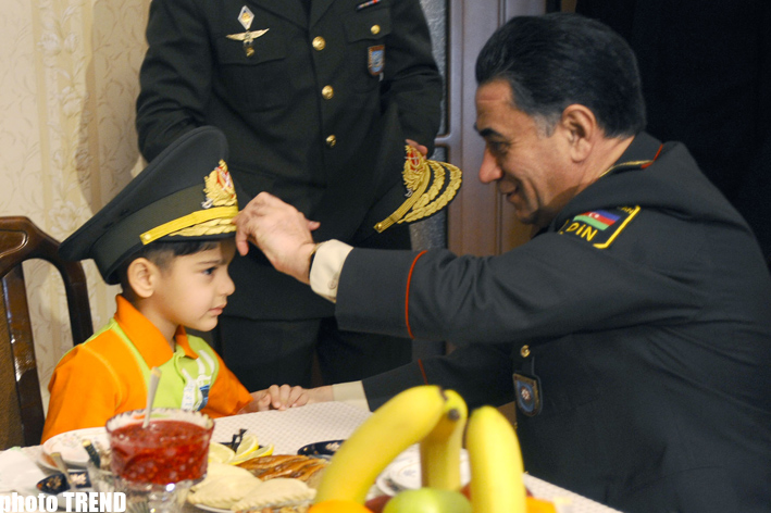 Azərbaycan Daxili Qoşunlarının zabitləri üçün yaşayış kompleksi istifadəyə verilib (FOTO)