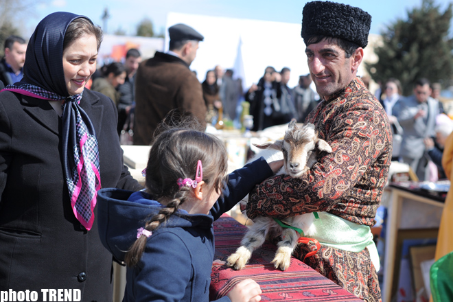 Azərbaycanda Novruz bayramı qeyd edilir - fotosessiya