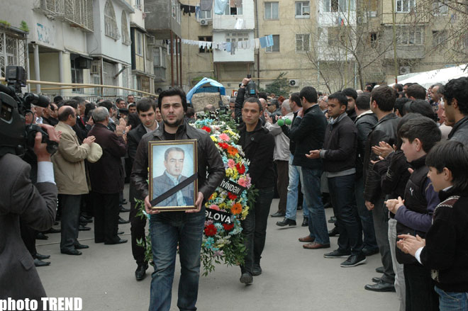 Azərbaycanın xalq artisti Telman Adıgözəlovla vida mərasimi keçirilib (FOTO)