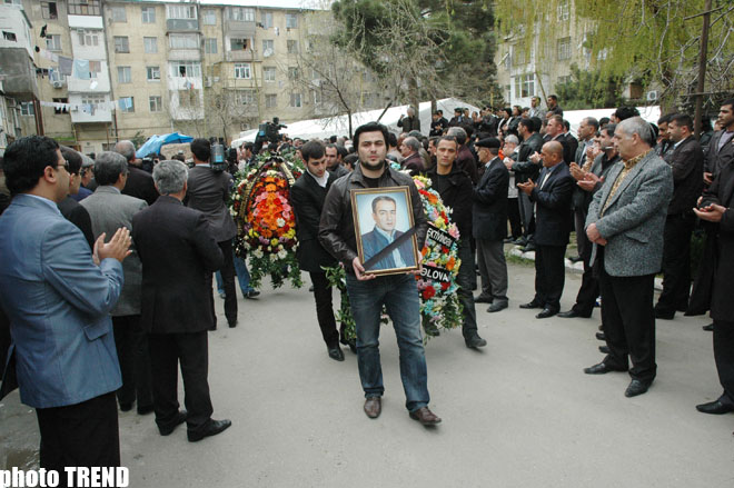 Azərbaycanın xalq artisti Telman Adıgözəlovla vida mərasimi keçirilib (FOTO)