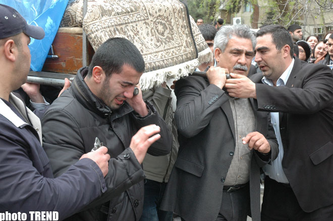 Azərbaycanın xalq artisti Telman Adıgözəlovla vida mərasimi keçirilib (FOTO)