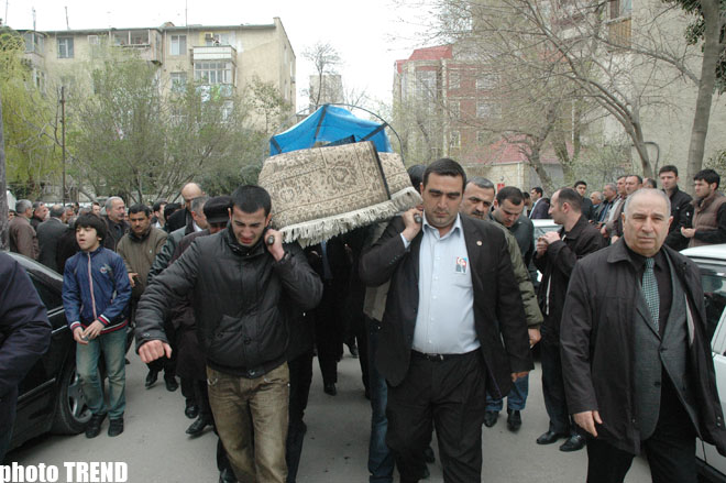 Azərbaycanın xalq artisti Telman Adıgözəlovla vida mərasimi keçirilib (FOTO)