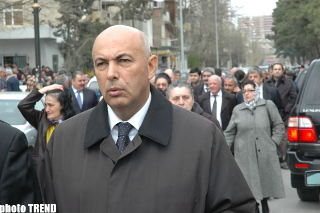 Azərbaycanın xalq artisti Telman Adıgözəlovla vida mərasimi keçirilib (FOTO)