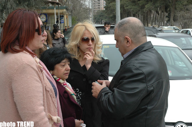 Azərbaycanın xalq artisti Telman Adıgözəlovla vida mərasimi keçirilib (FOTO)