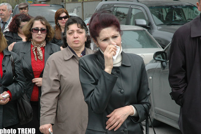 Azərbaycanın xalq artisti Telman Adıgözəlovla vida mərasimi keçirilib (FOTO)
