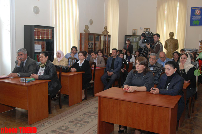 Şairə Xəzangül Hüseynovanın yaradıcılıq gecəsi keçirilib (FOTO)