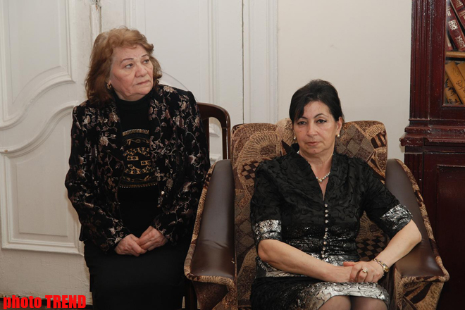 Şairə Xəzangül Hüseynovanın yaradıcılıq gecəsi keçirilib (FOTO)