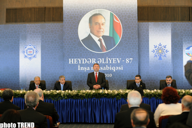 Mehriban xanım Əliyevanın təşəbbüsü ilə Ümummilli Lider Heydər Əliyevin anadan olmasının 87-ci ildönümü münasibətilə məktəblilər arasında keçirilən müsabiqənin qalibləri Belçikaya gedəcəklər (ƏLAVƏ OLUNUB) (FOTO)