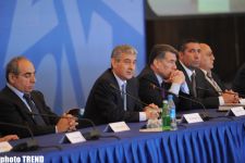 Azərbaycanın hakim partiyasının təşəbbüsü ilə "Heydər Əliyev və inkişafın Azərbaycan modeli" adlı konfrans keçirilib (FOTO)