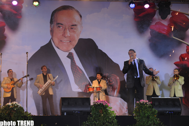 Milli parkda bayram konserti və möhtəşəm atəşfəşanlıq – FOTOSESSİYA
