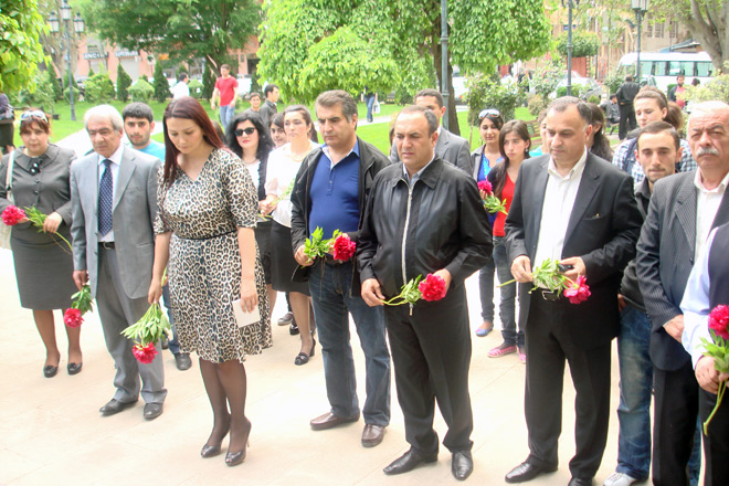 Gürcüstanda ümummilli lider Heydər Əliyevin anadan olmasının 87-ci ildönümü qeyd olunub (FOTO)