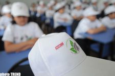 Trend BİA-nın ekoloji maarifləndirməyə dair layihəsi çərçivəsində orta məktəbdə şagirdlər üçün "açıq dərs" keçirilib (FOTO)