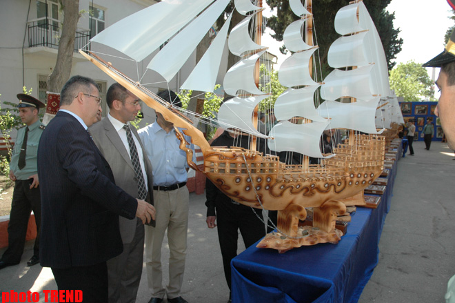Azərbaycanda məhkumların əl işlərinin sərgisi keçirilib (FOTO)