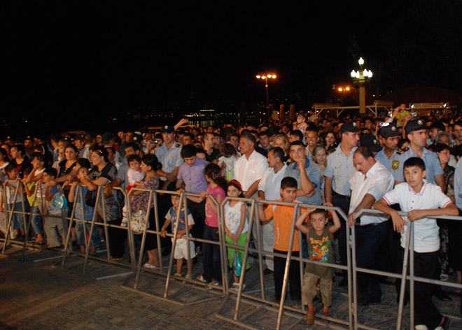 Ümummilli lider Heydər Əliyevin Azərbaycanda hakimiyyətə gəlməsinin ildönümü münasibətilə bayram konserti keçirilib (ƏLAVƏ OLUNUB) (FOTO)