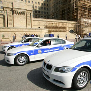 Azərbaycanda yol polisi tərəfindən sürücünün təqib edilməsi həyati riskdir - ekspertlər