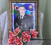Bir qrup  jurnalist və millət vəkili Qənirə Paşayeva Milli Qəhrəmanın ailəsi ilə görüşüb (FOTO)