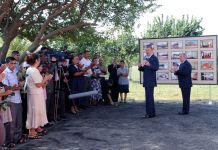 Azərbaycan Prezidneti Kür çayının daşması nəticəsində evləri dağılan vətəndaşlar üçün tikilən yeni mənzillərin orderlərini təqdim edib (ƏLAVƏ OLUNUB) (FOTO)