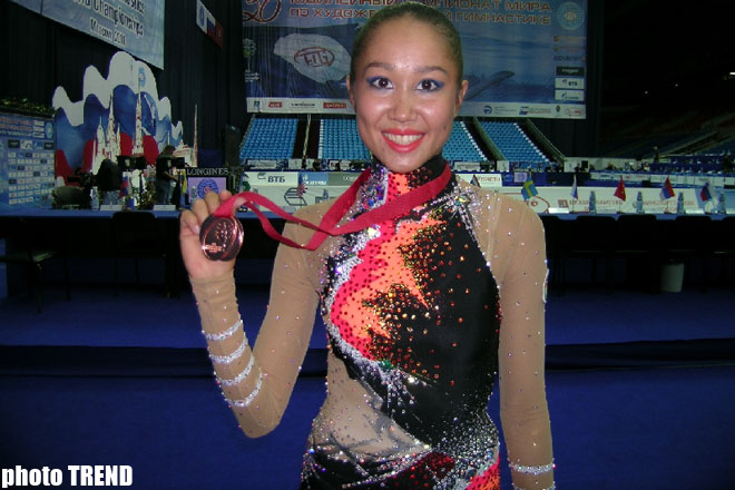Azərbaycanlı gimnast Aliyə Qarayeva Moskvada keçirilən Dünya Çempionatının bürünc mükafatçısı olub (FOTO)
