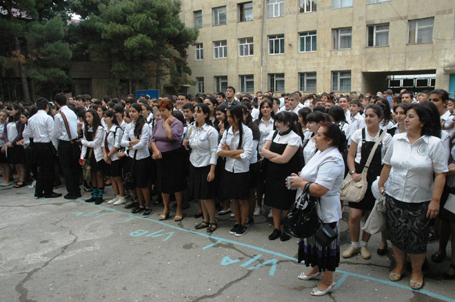 Bu il Azərbaycanda 100 mindən artıq şagird məktəbi bitirəcək